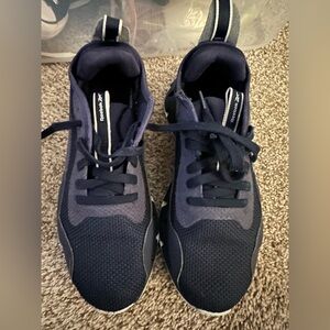 reebok’s sneakers size 9